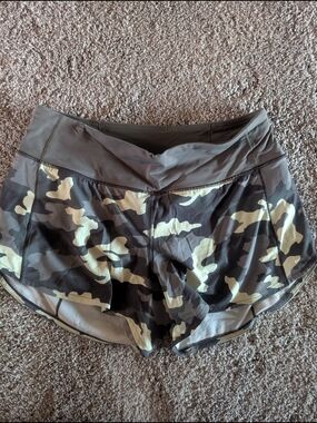 Lululemon Camo Speed Shorts 8 Tall